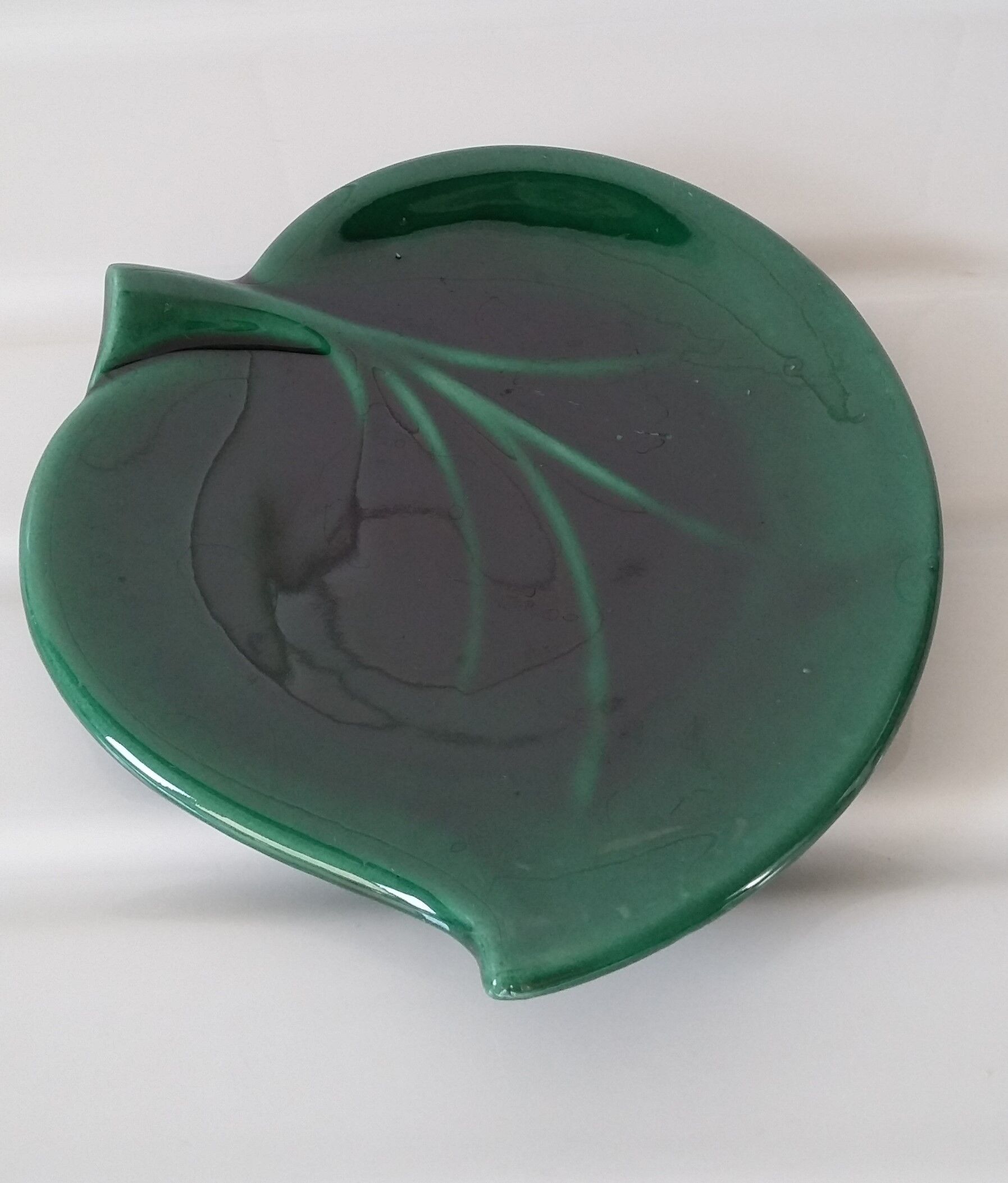 Empty-pocketed sheet cup