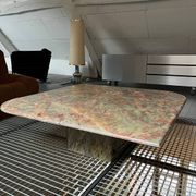 Table basse en marbre