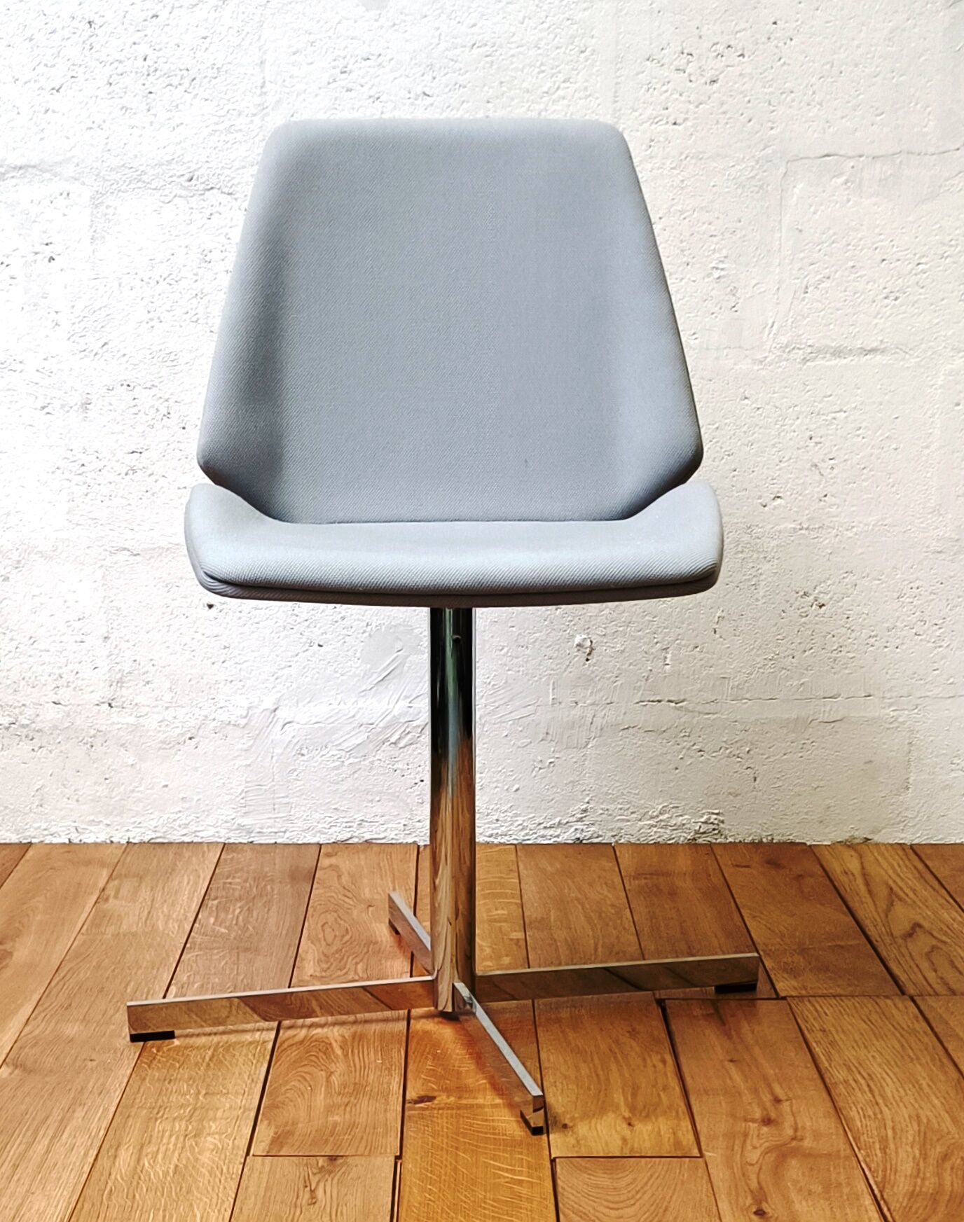 Girsberger office chair