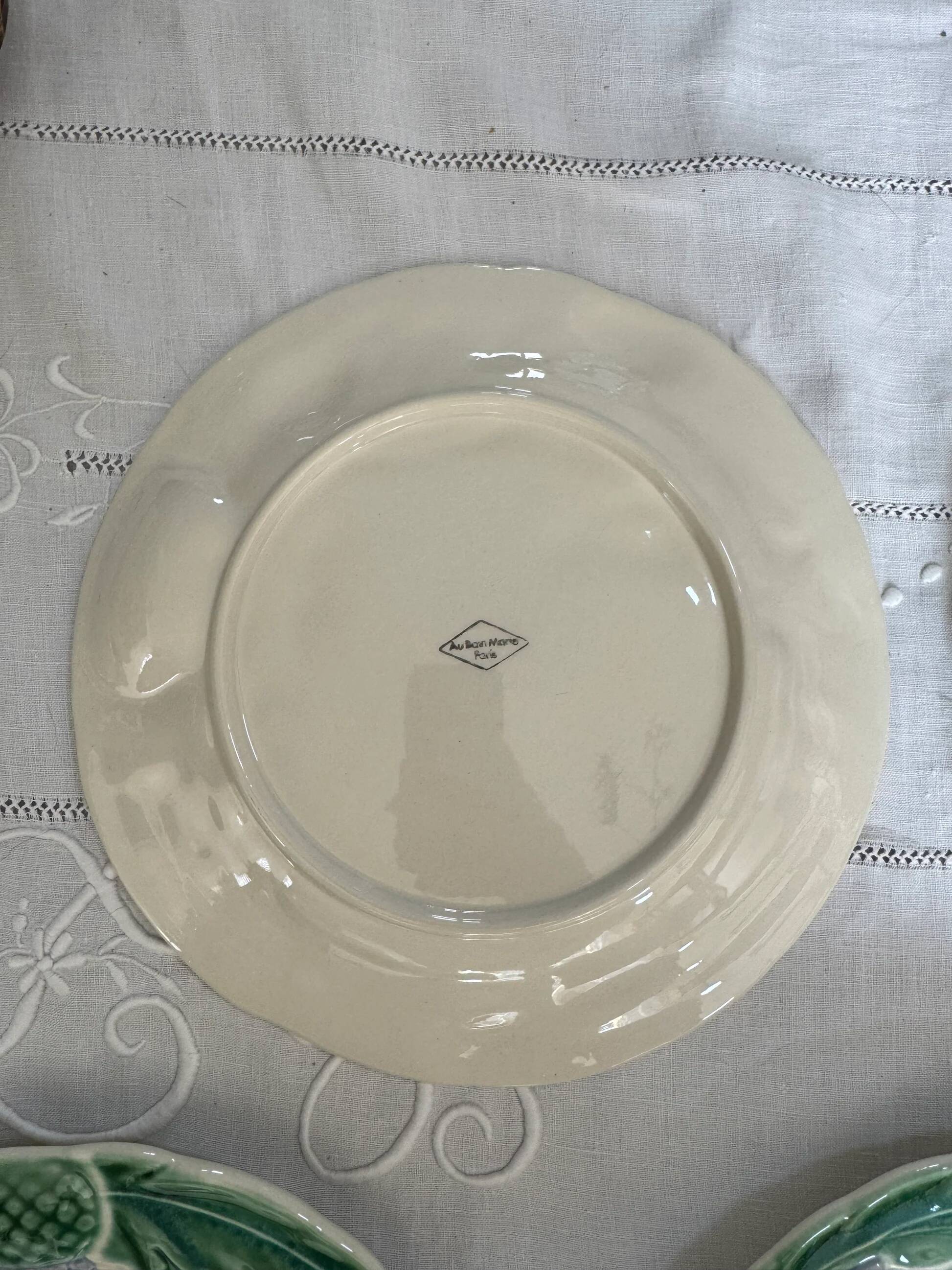 Set of 8 asparagus majolica plates