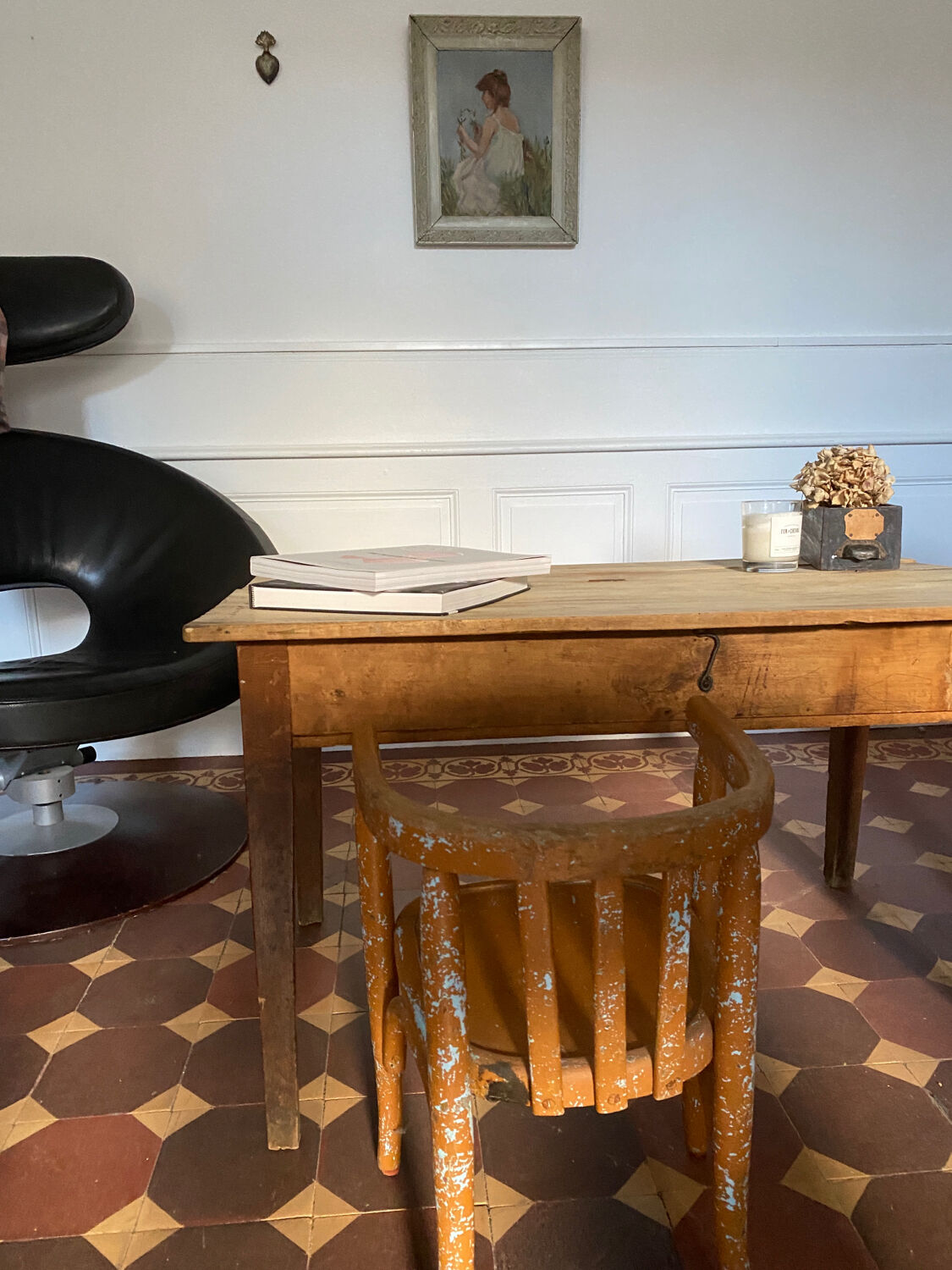 Coffee farmhouse table