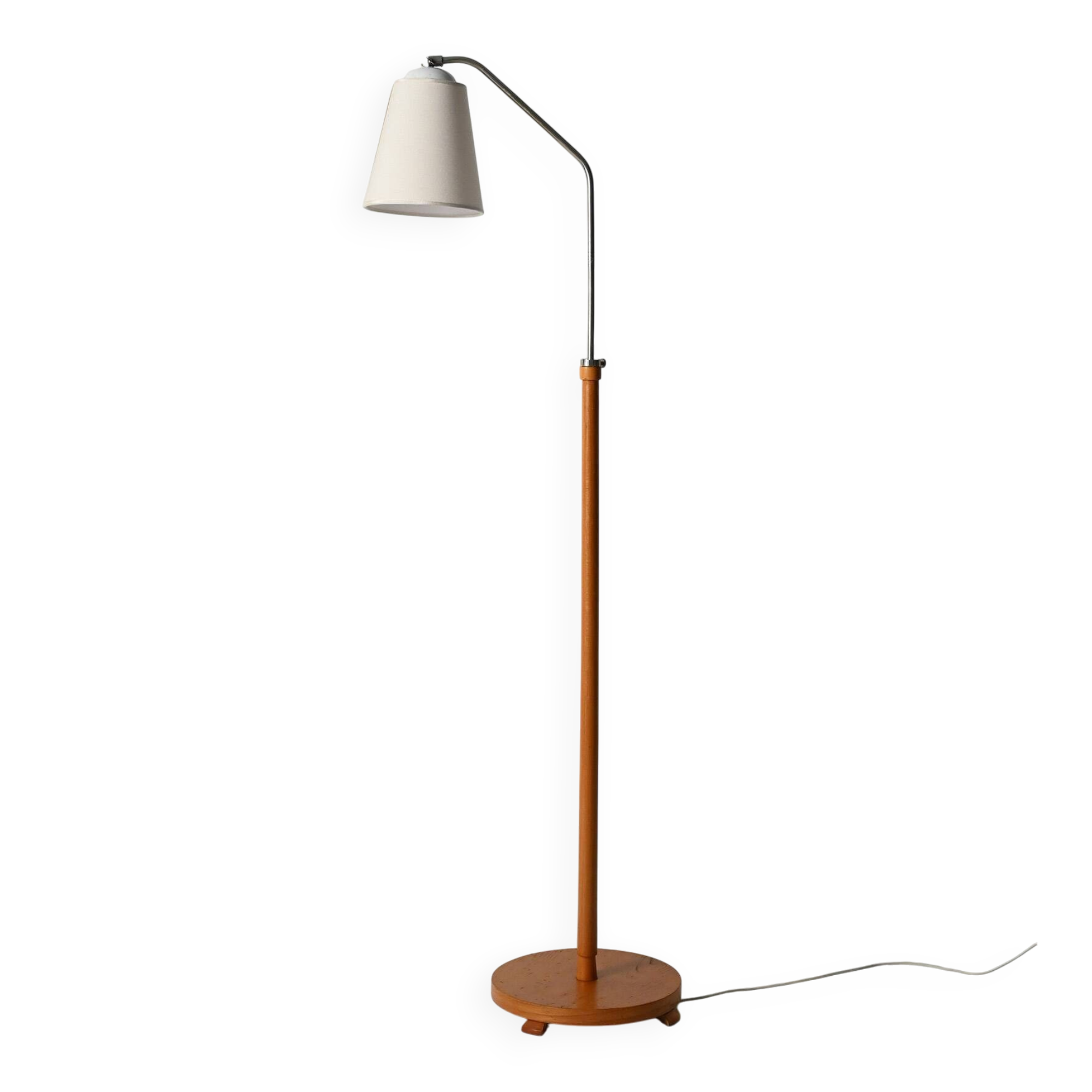 Lampadaire scandinave de style Mid-Century en chêne et métal