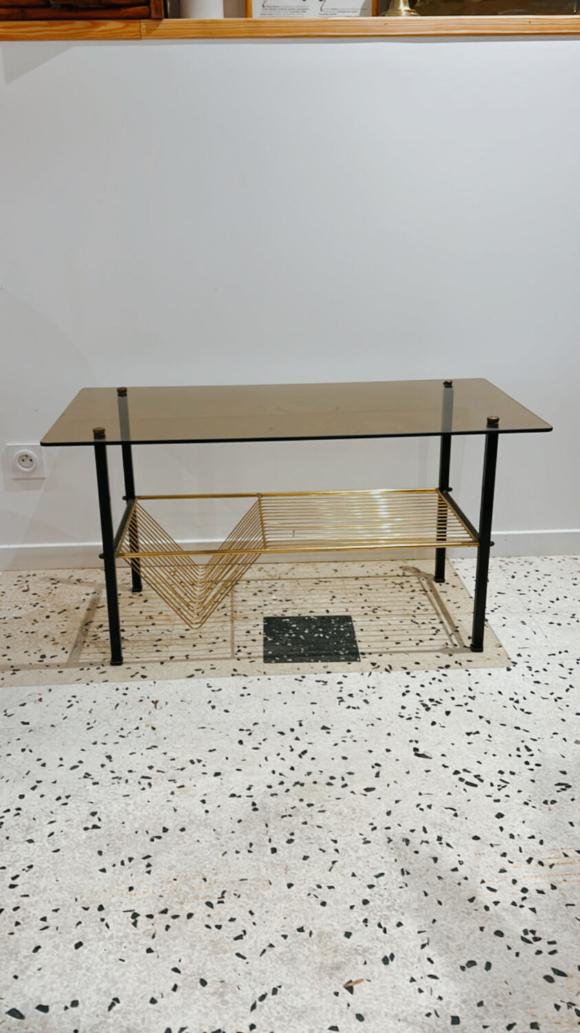 Smoked glass coffee table vinyl door