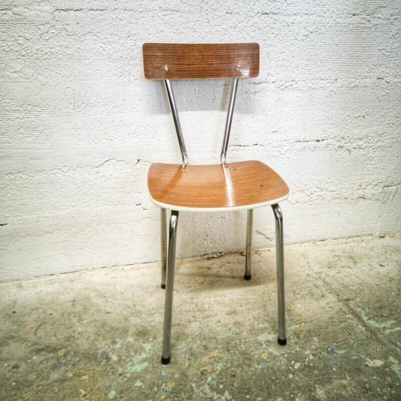 Chaise en formica