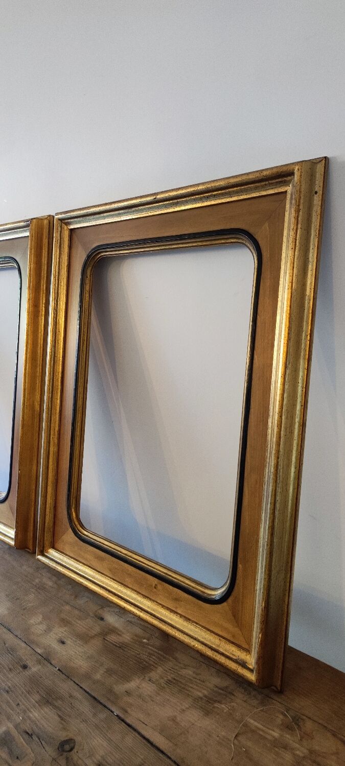 Pair of gilded wooden frames