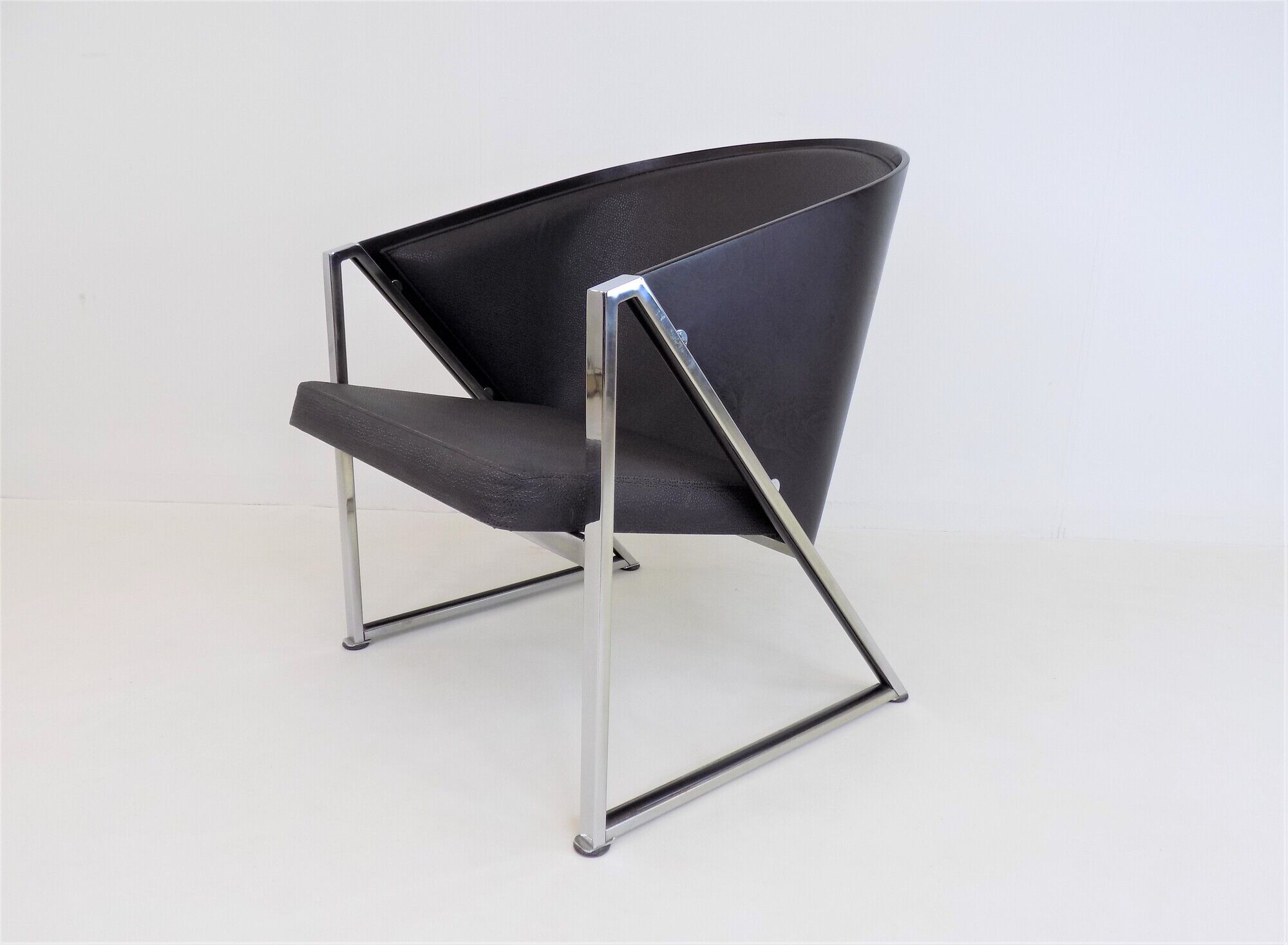 Inno Oy Set of 2 Mondi Armchairs by Jouko Jarvisalo