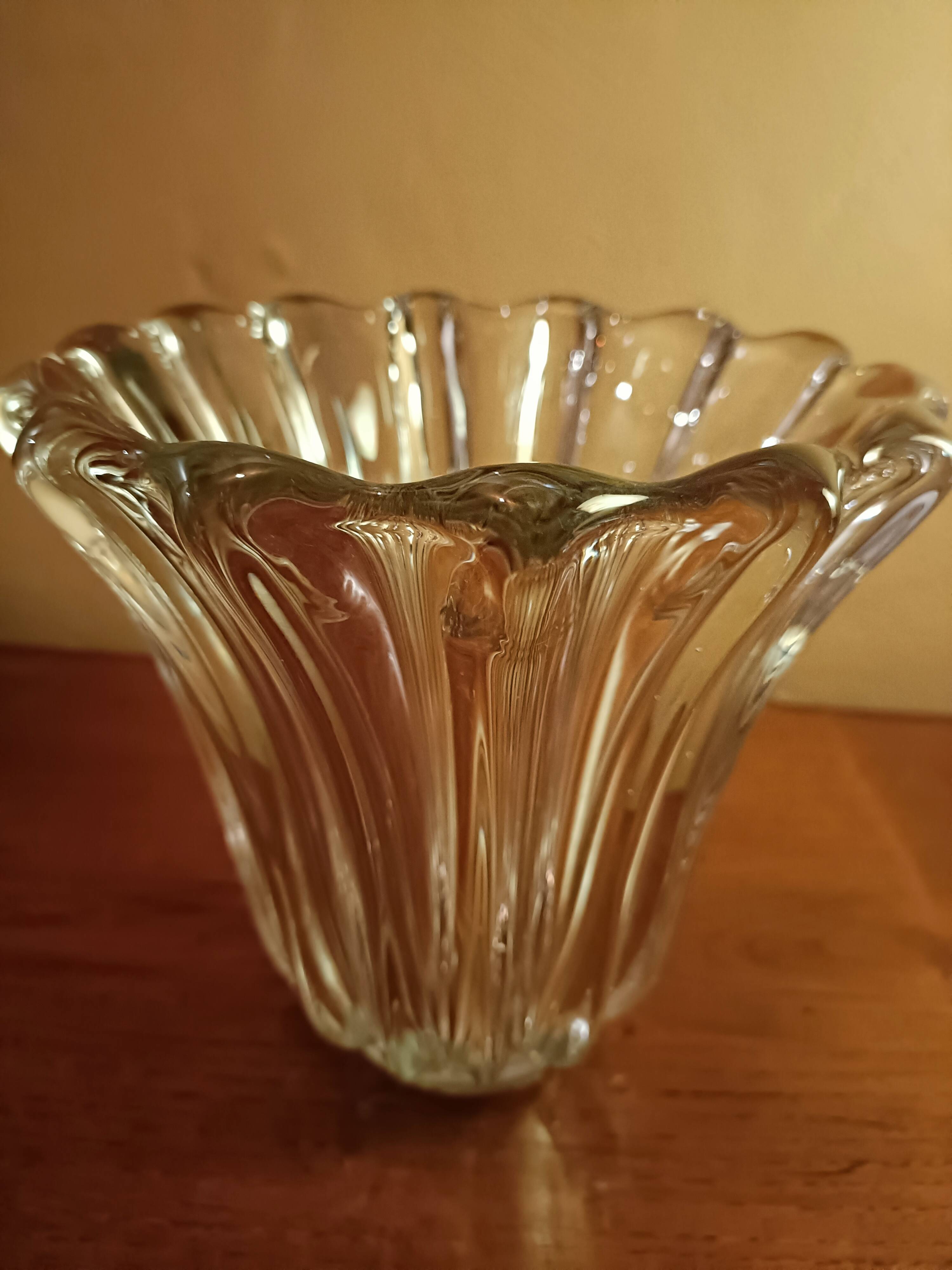D'Avesn style glass tulip vase