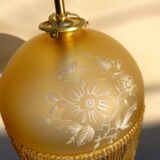 Suspension belle époque verre dépoli jaune doré, franges perlées