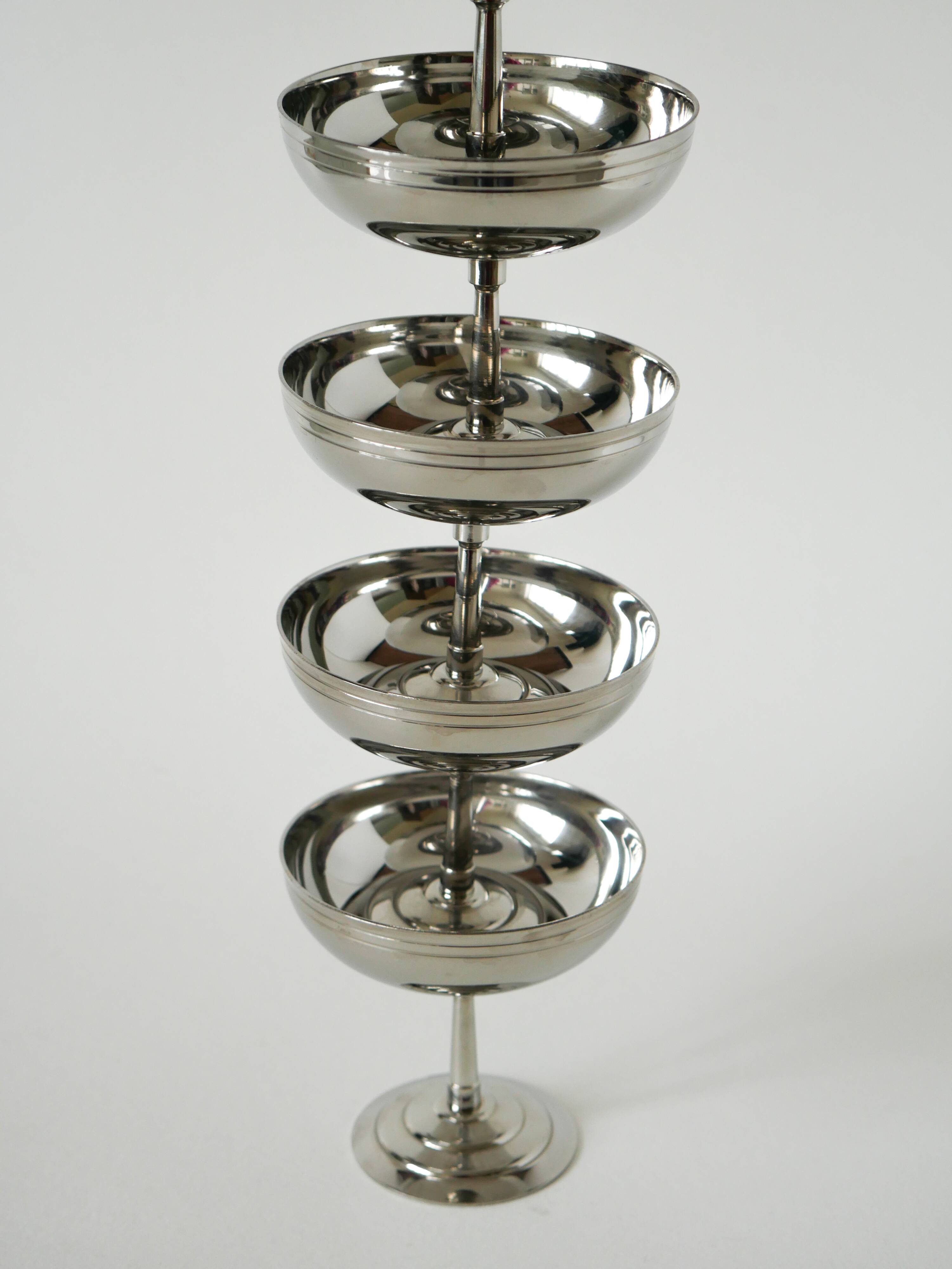 Set of 6 stainless steel bowls with fine feet, Made in France, Design, 1970