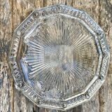 Molded glass table mat