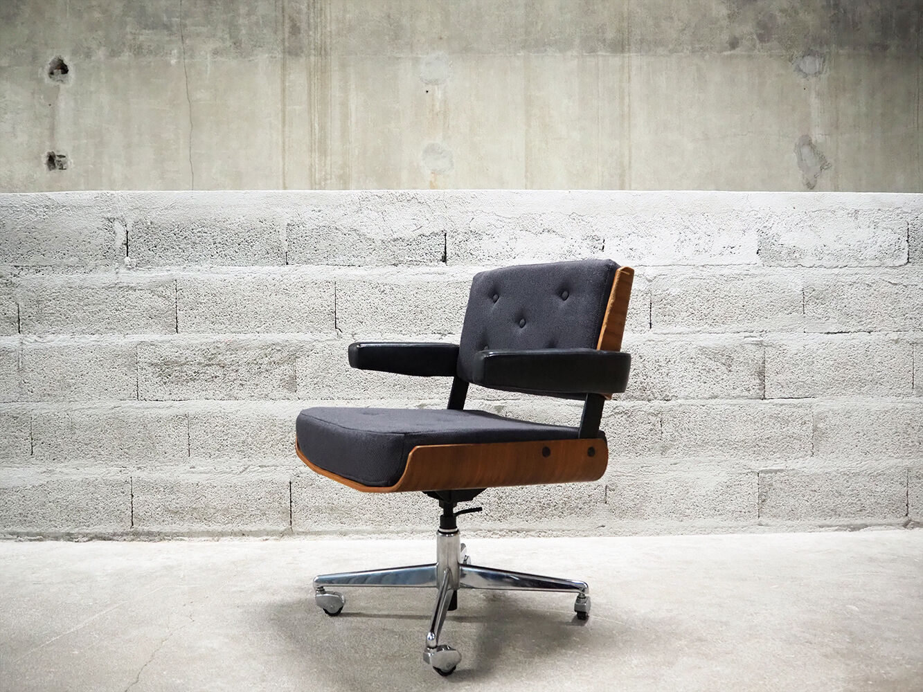 Office armchair Modern Tube edition, 60s