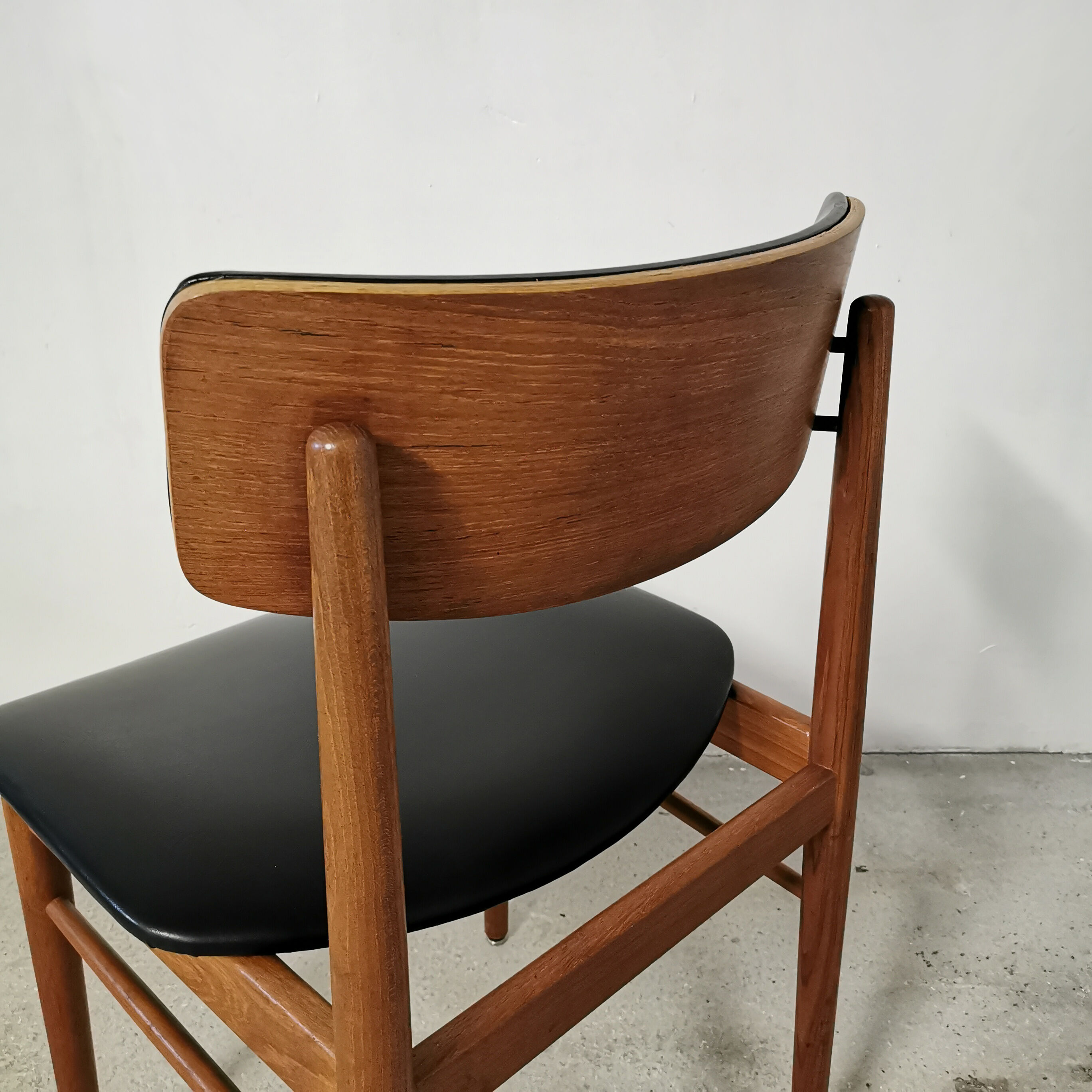 Chaise danoise en teck du fabriquant Sax, 1960