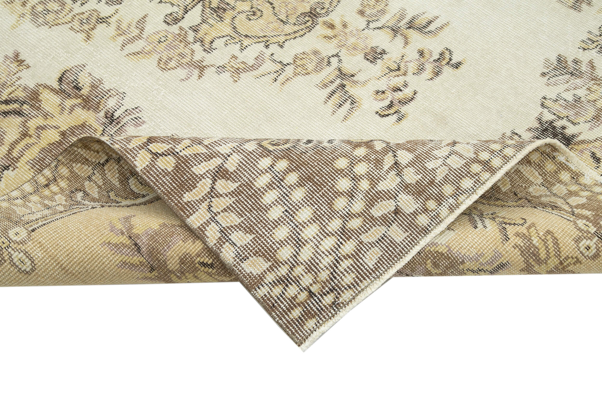 Turkish hand-knotted wool 1970s beige carpet 178 cm x 275 cm