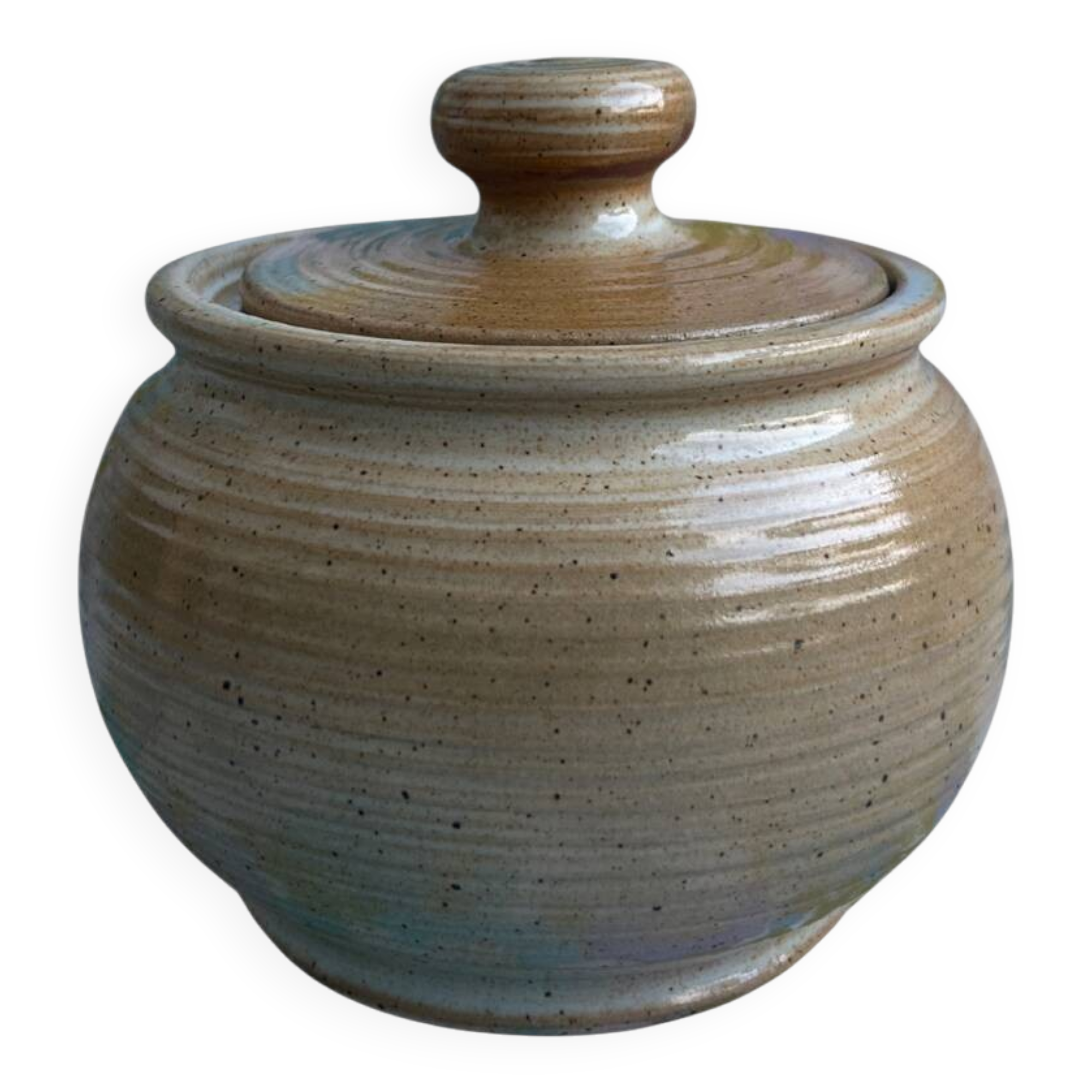 Earthenware pot from the Marais
