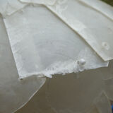 Duo of hanging lamps in mother-of-pearl tassels