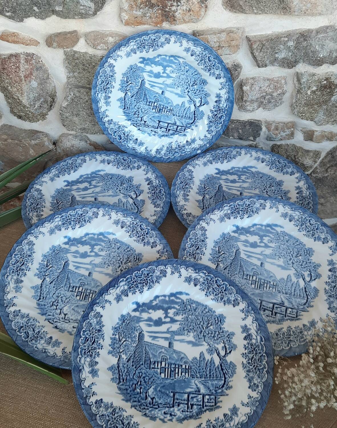 Churchill dinner plate