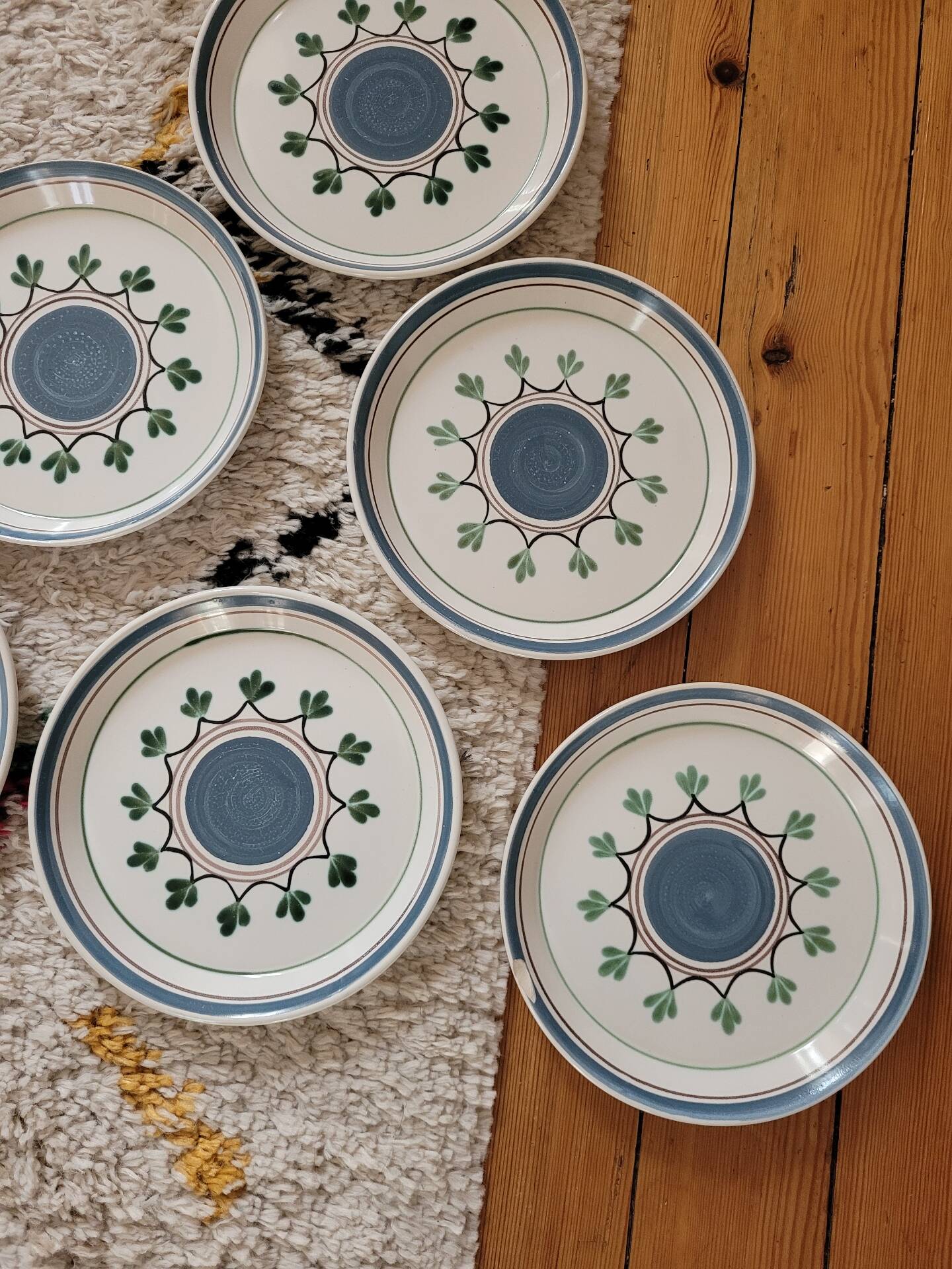 Lot no. 1 of 6 dessert plates MBFA Pornic