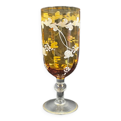 Vase en forme de verre sur pied douche verre peint émaillé 22,5 cm