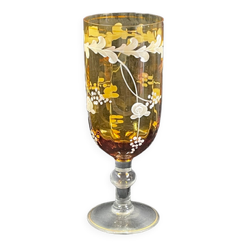 Vase en forme de verre sur pied douche verre peint émaillé 22,5 cm