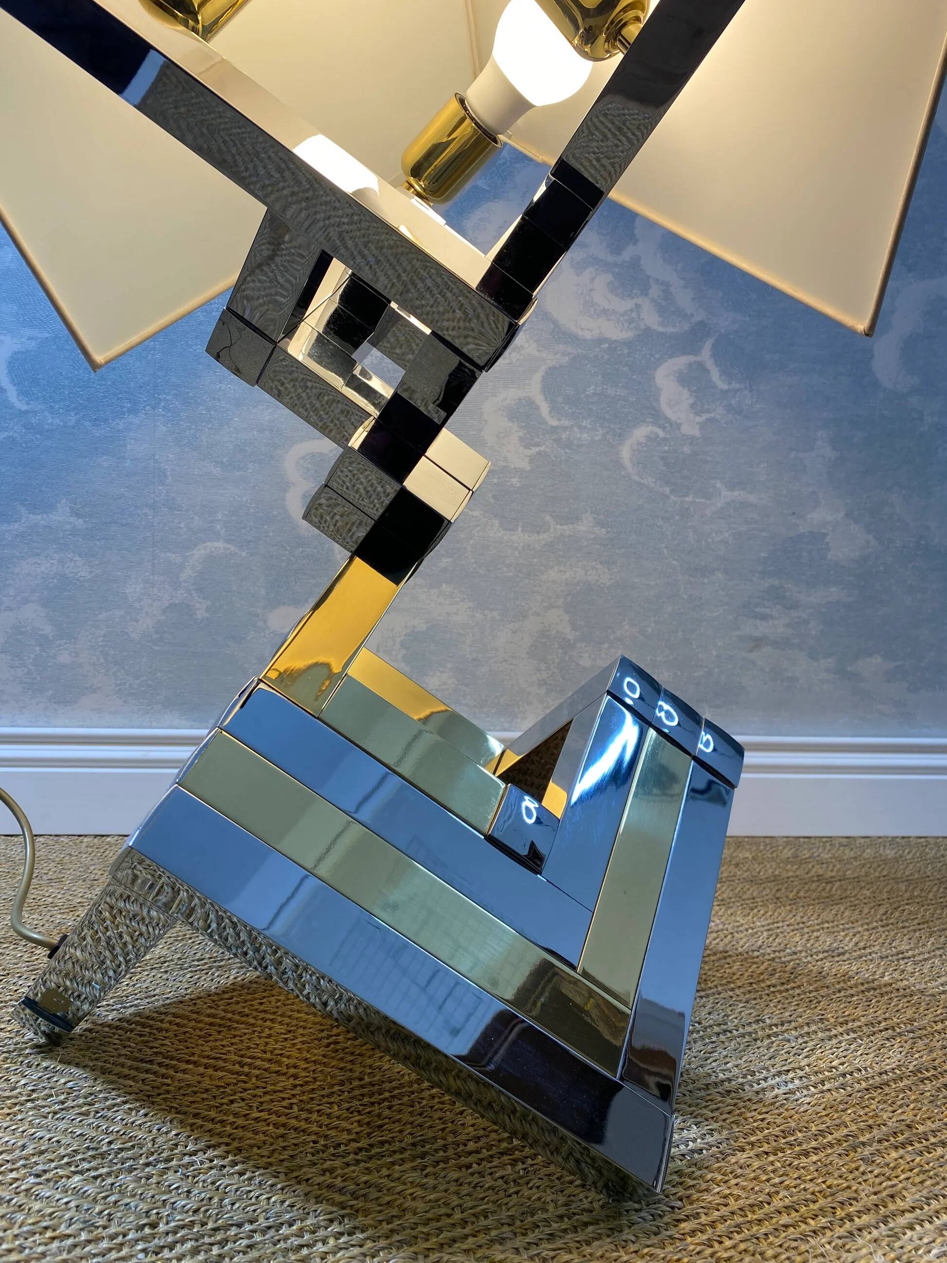 XXL two-tone table lamp in chrome and brass in the style of Willy Rizzo / Romeo Rega.