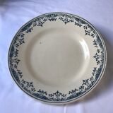 Dessert plate of the Longchamp earthenware factory, Doria model. Iron Land
