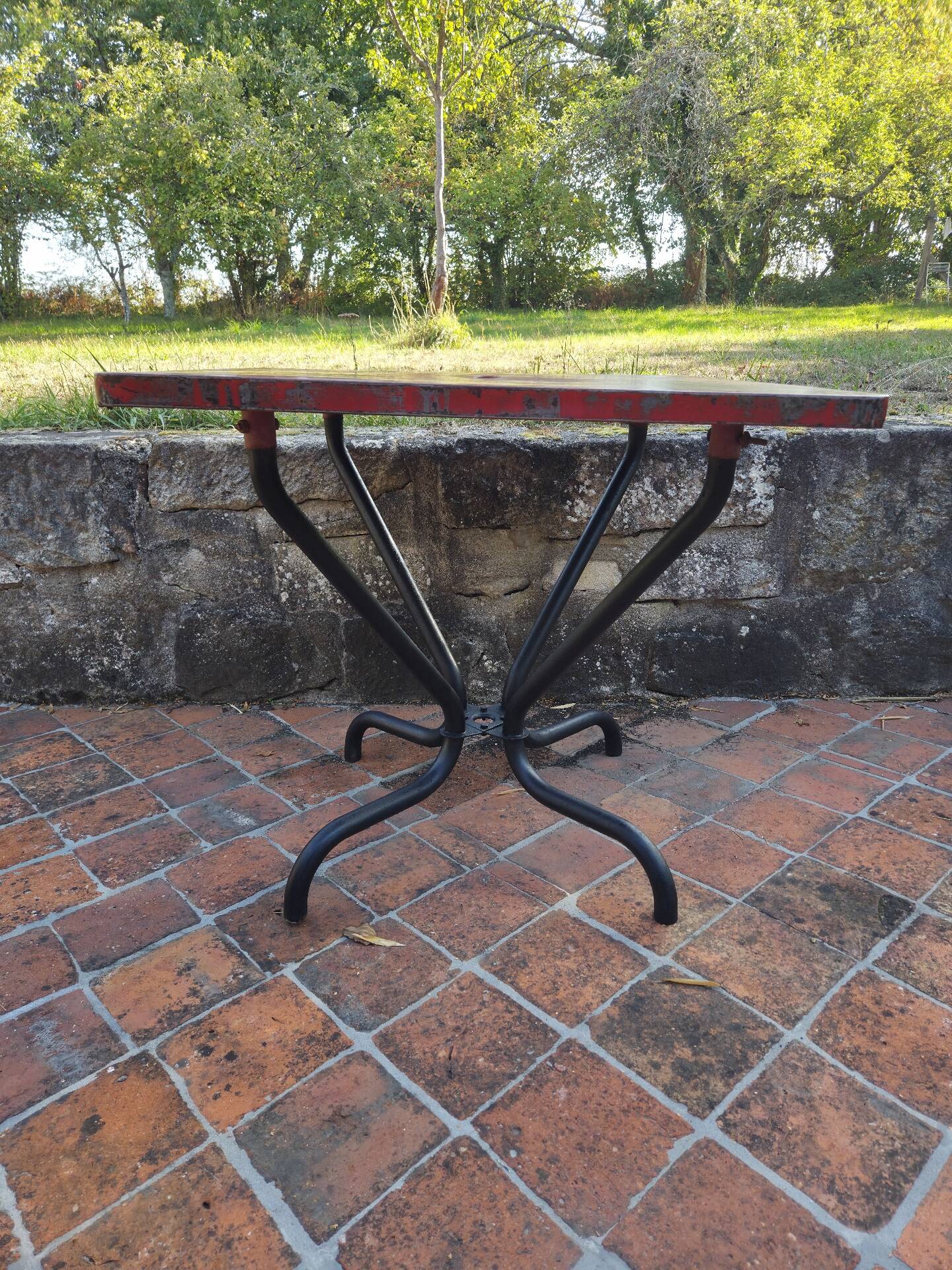 Bistro table Tolix vintage/industrial red