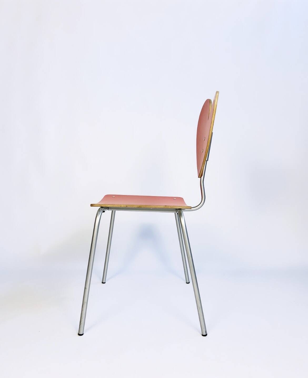 Chaise Heart conçue par Agatha Ruiz de la Prada