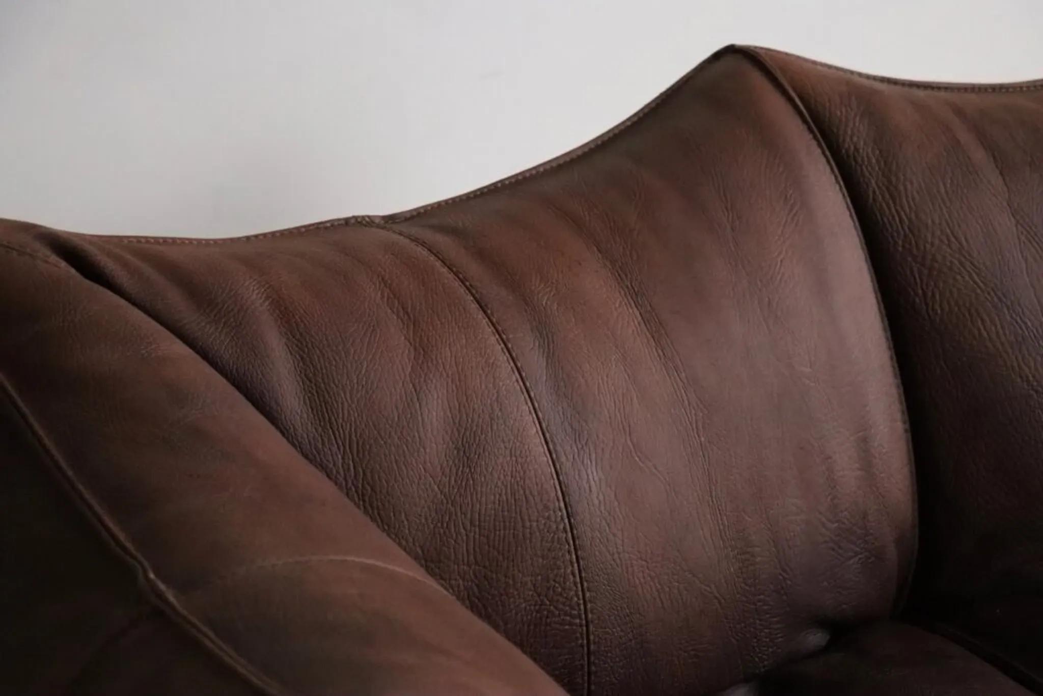 Le Bambole sofa in buffalo leather by Mario Bellini for B&B Italia, 1970s