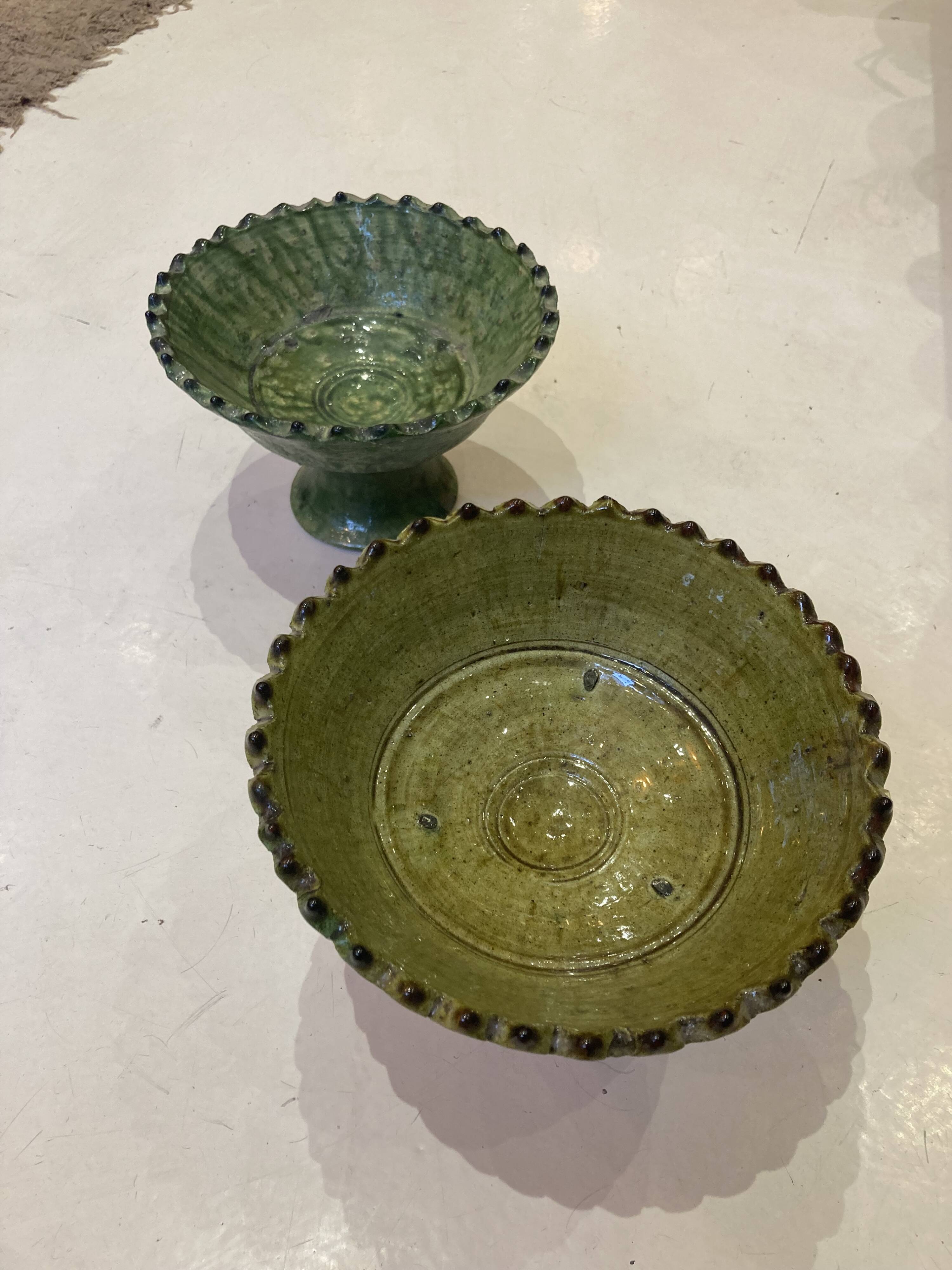 Serrated cutter on tamegroute stand