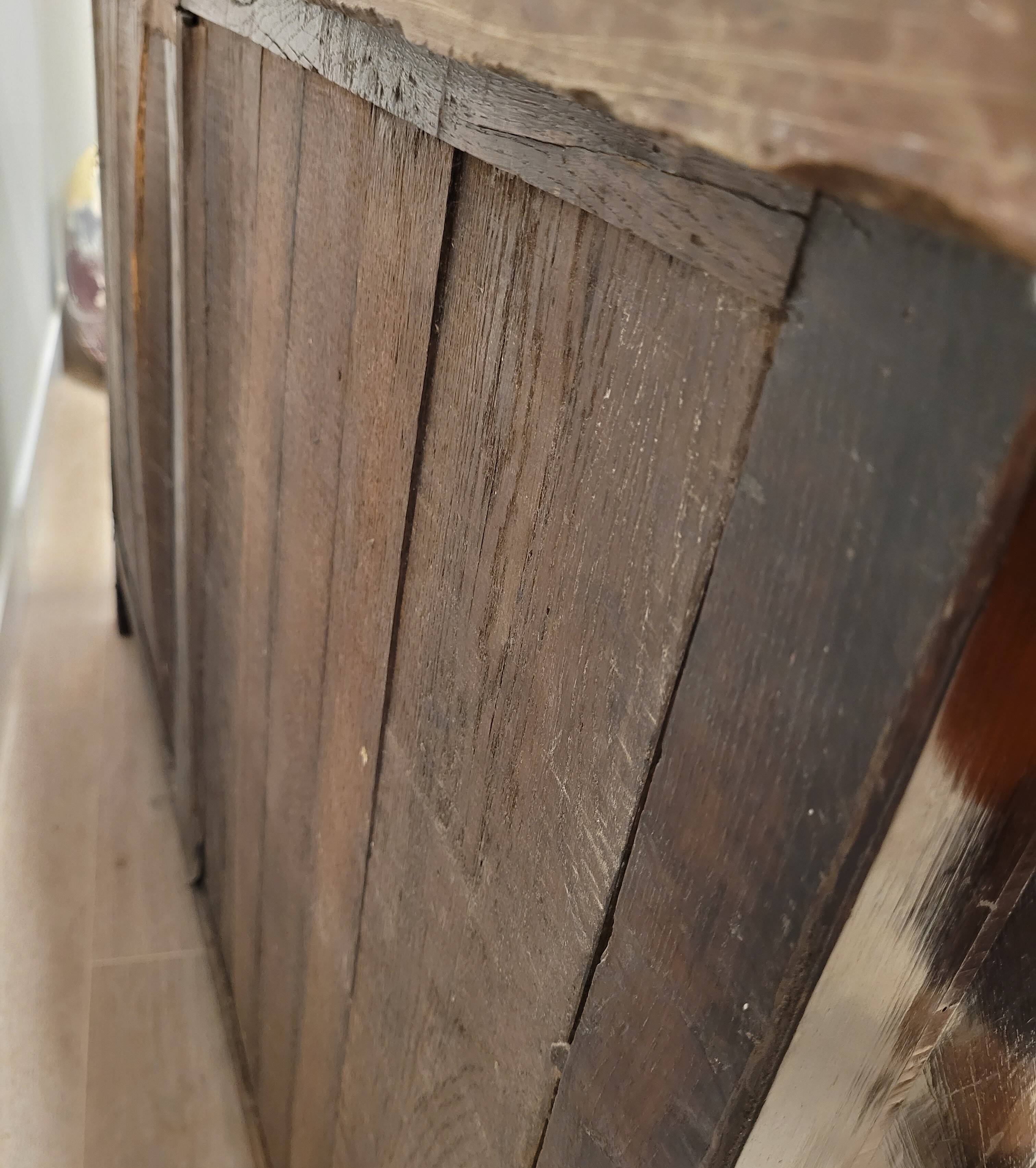 Cómoda Estilo Luis XV, Marquetería y marmol, Napoleón III, s. XIX – France