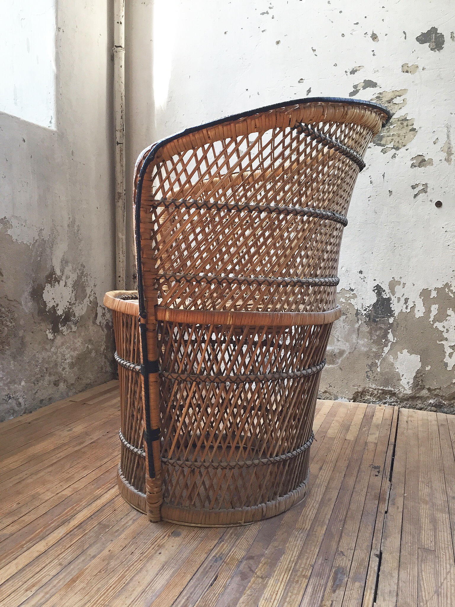 Fauteuil en osier vintage