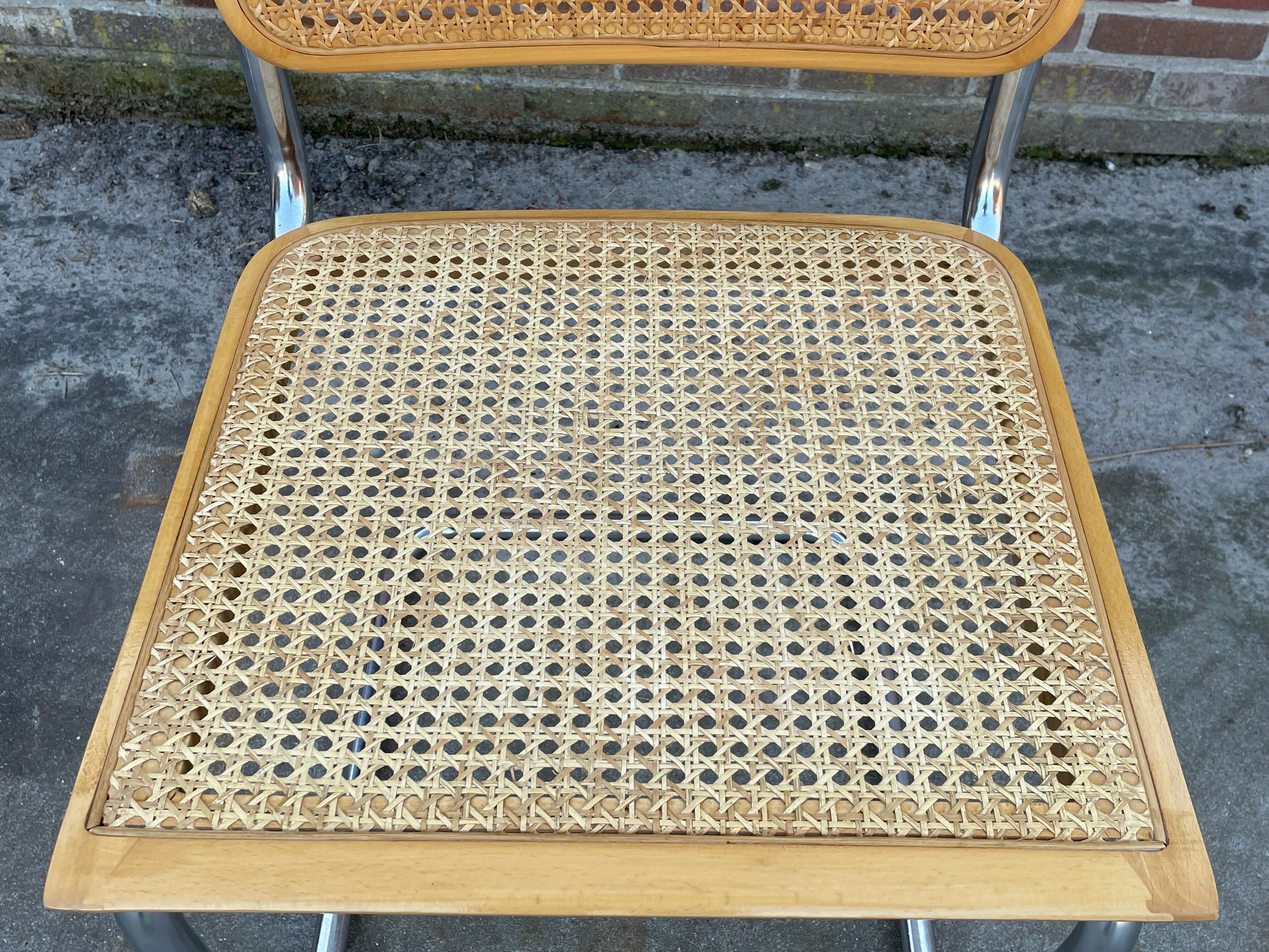 Lot de  4 chaises modèle Cesca B32