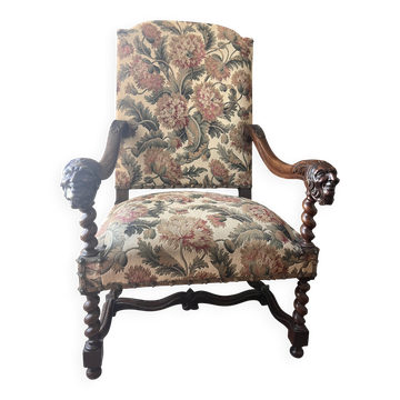 Fauteuil ancien style Henri II avec mascarons