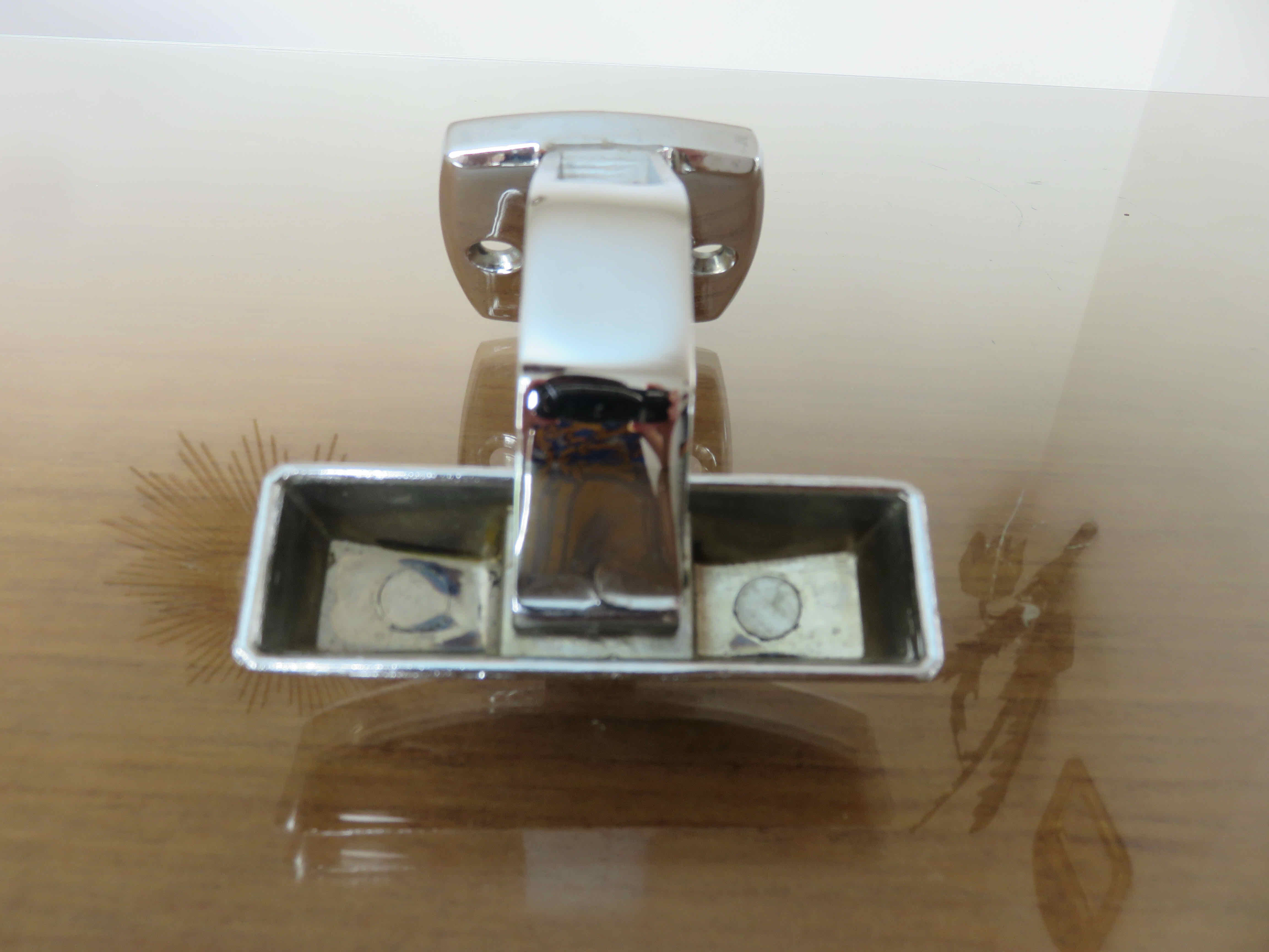 Patère murale en laiton chromé 1970