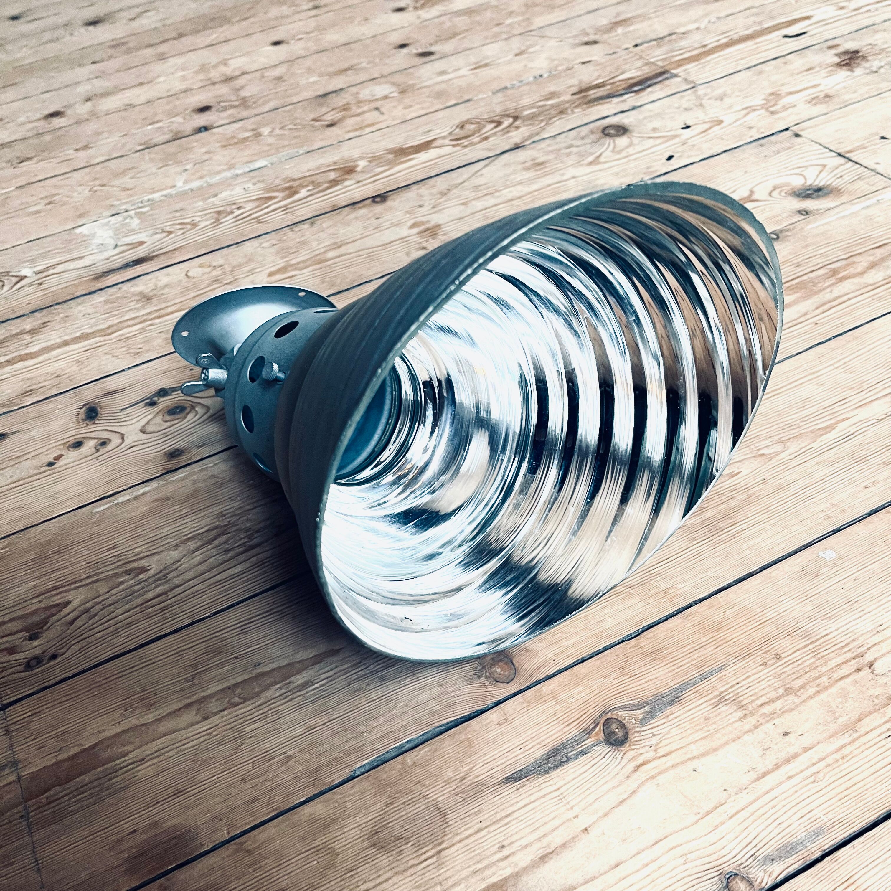 Wall lamp Zeiss Ikon Bauhaus industrial 1930 workshop glass mercurized