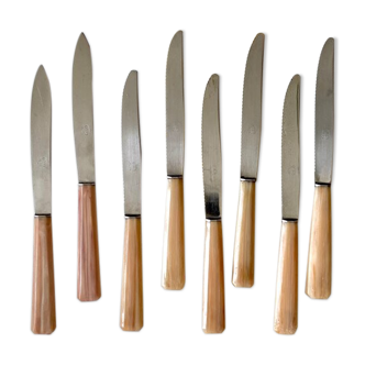 8 pink resin knives