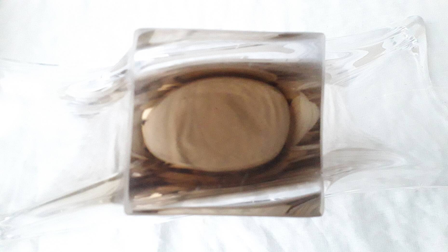Glass centerpiece cup