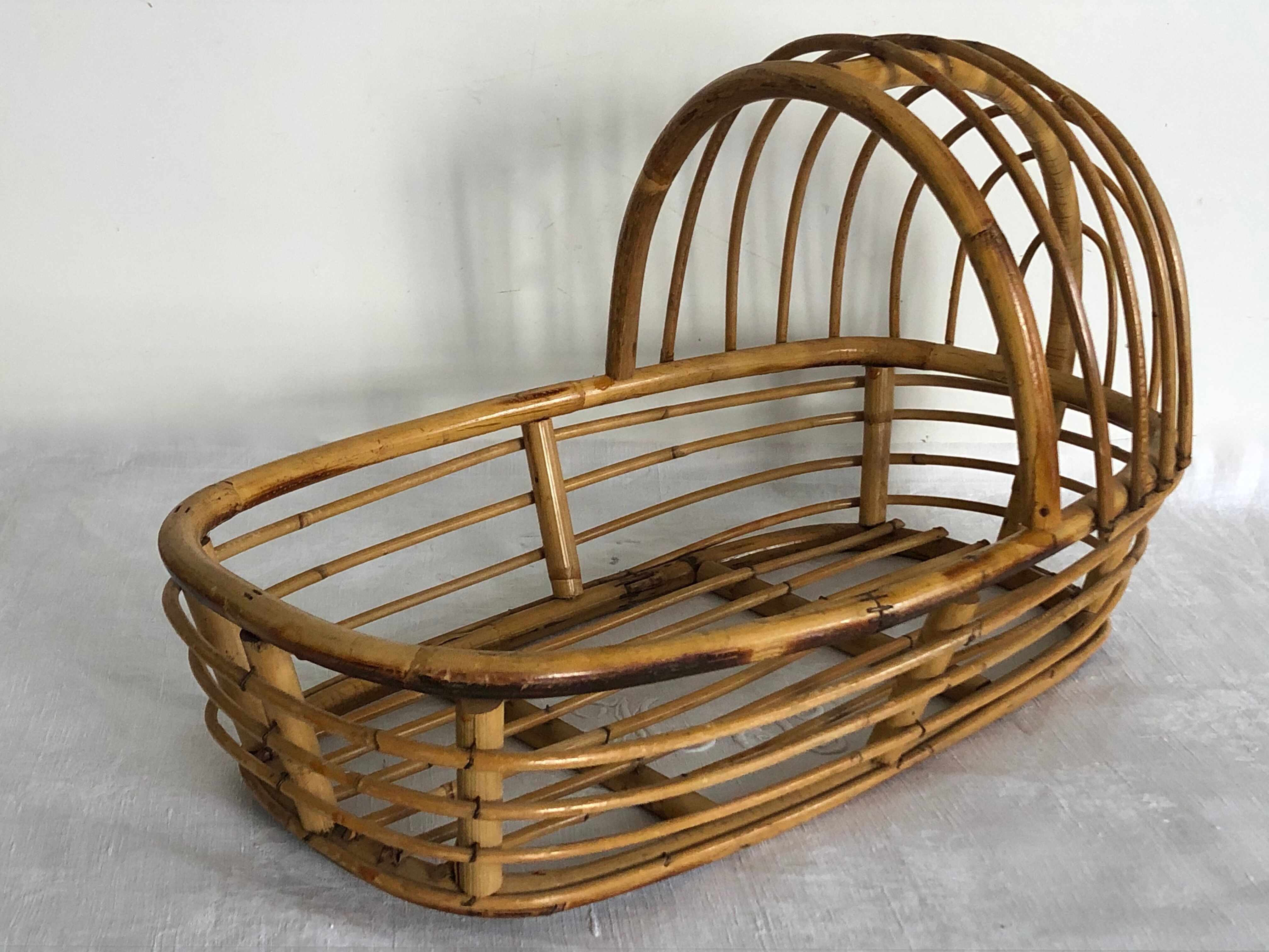 Rattan doll couffin, vintage toy