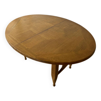 Guillerme and Chambron oval table