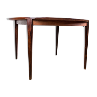 Danish extendable dining table in Rio Rosewood by Henry Rosengren Hansen 1960.