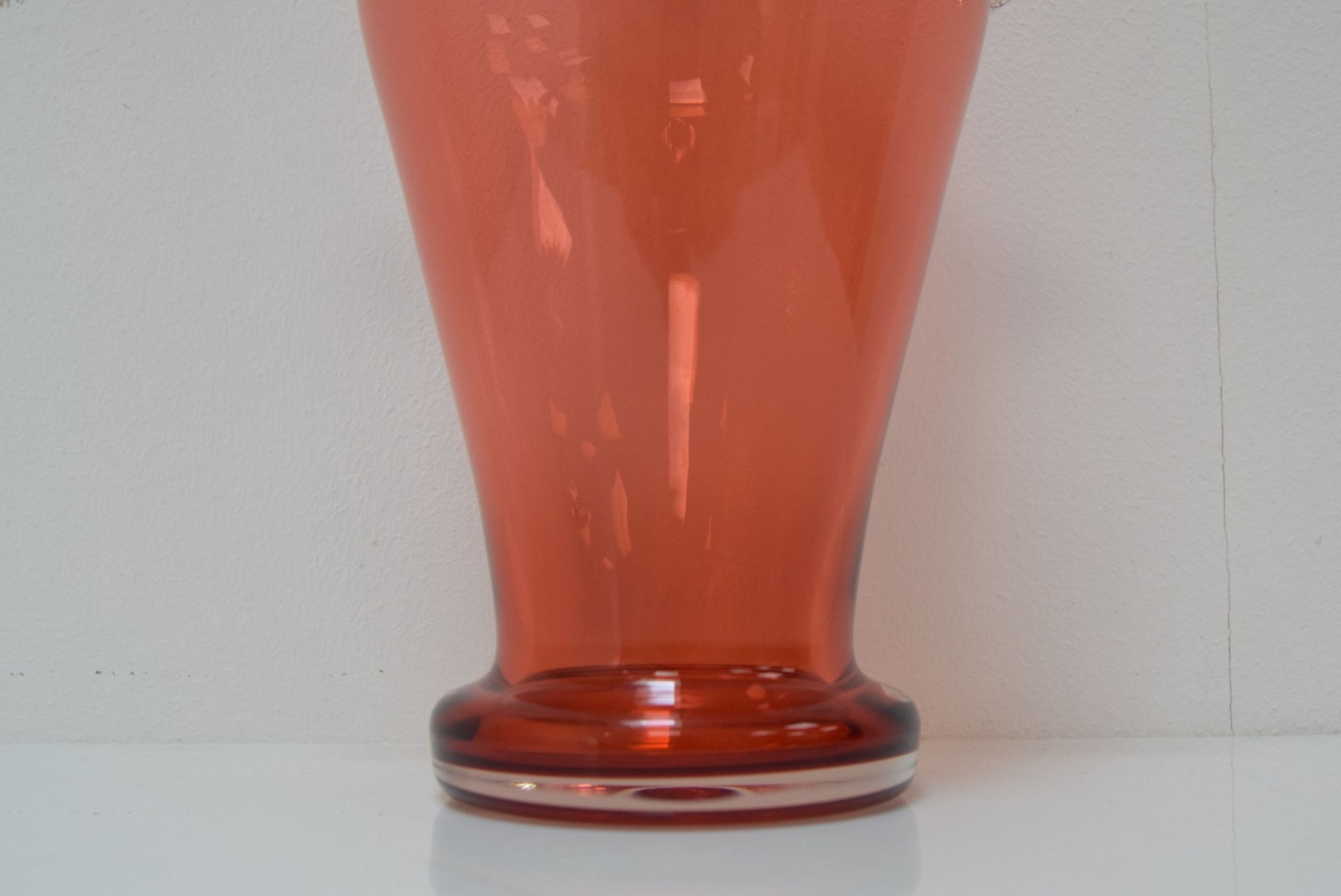 Art Czech glass vase, by Glasswork Novy Bor, 1950s