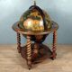 Globe terrestre mappemonde dissimulant un bar en hêtre XX ème vers 1970