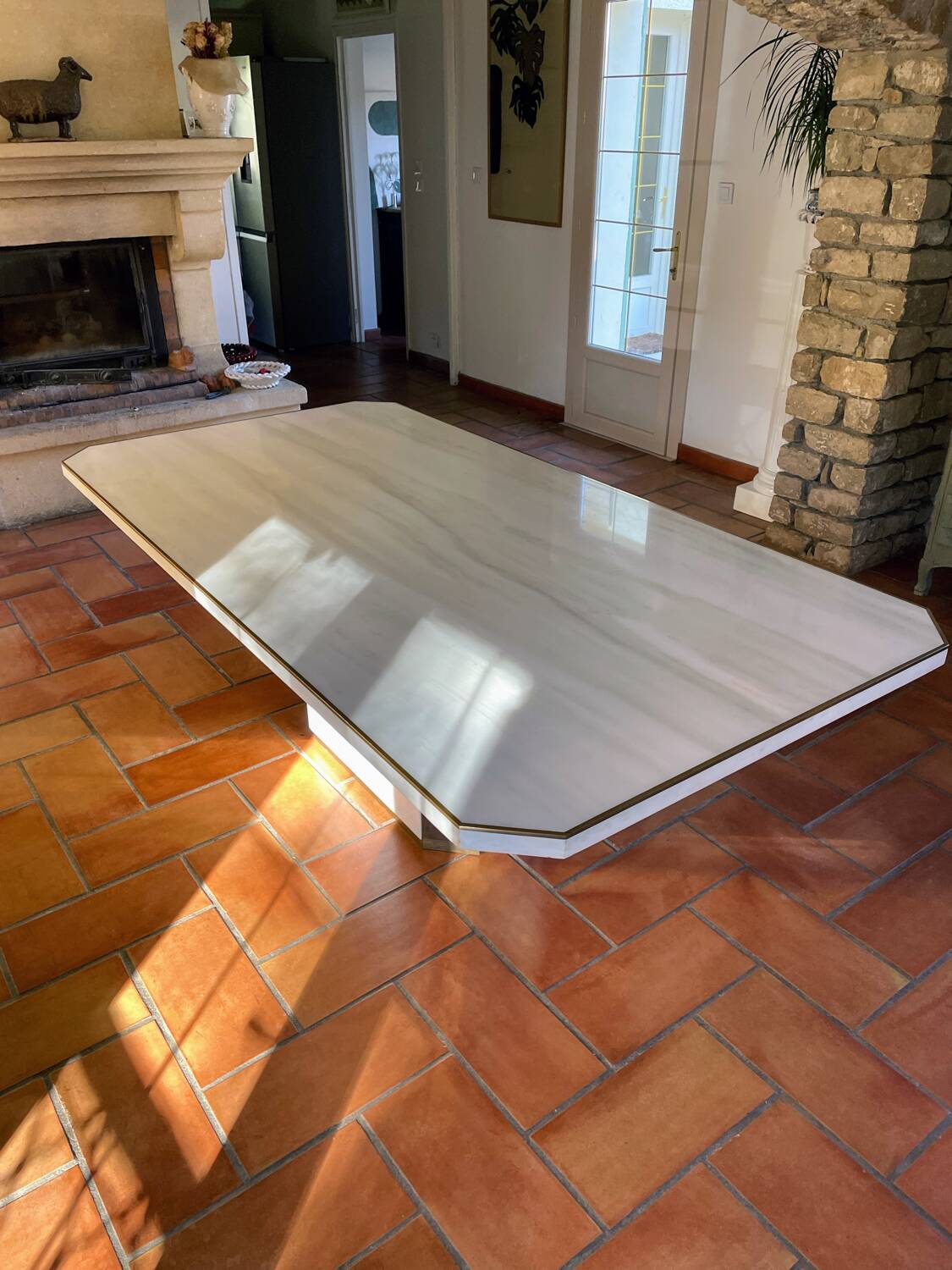 White Carrara marble table, 1970s