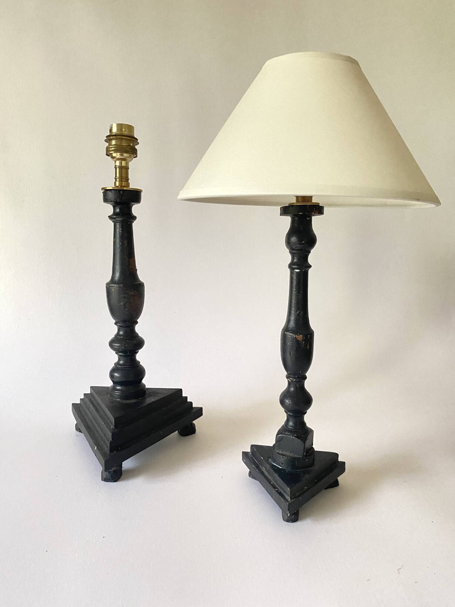 Duo wooden lamps, new 2 M fabric cables, lampshades