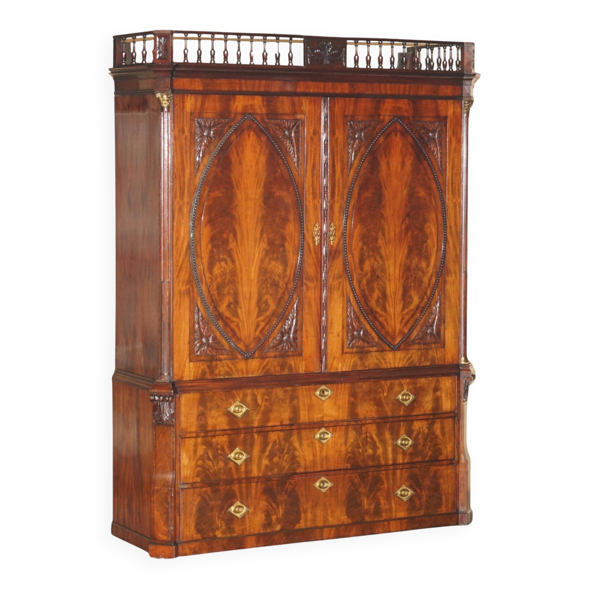 Thomas Chippendale Antique Linen Armoire 18th Century circa 1760