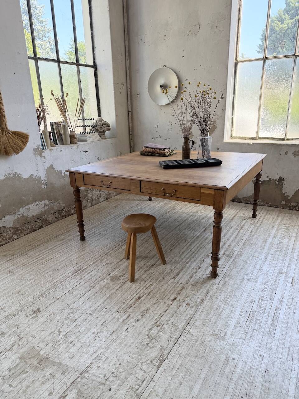 Grande table de ferme XL chêne « carrée » conférence 1950