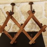 Extendable wooden wall coat rack