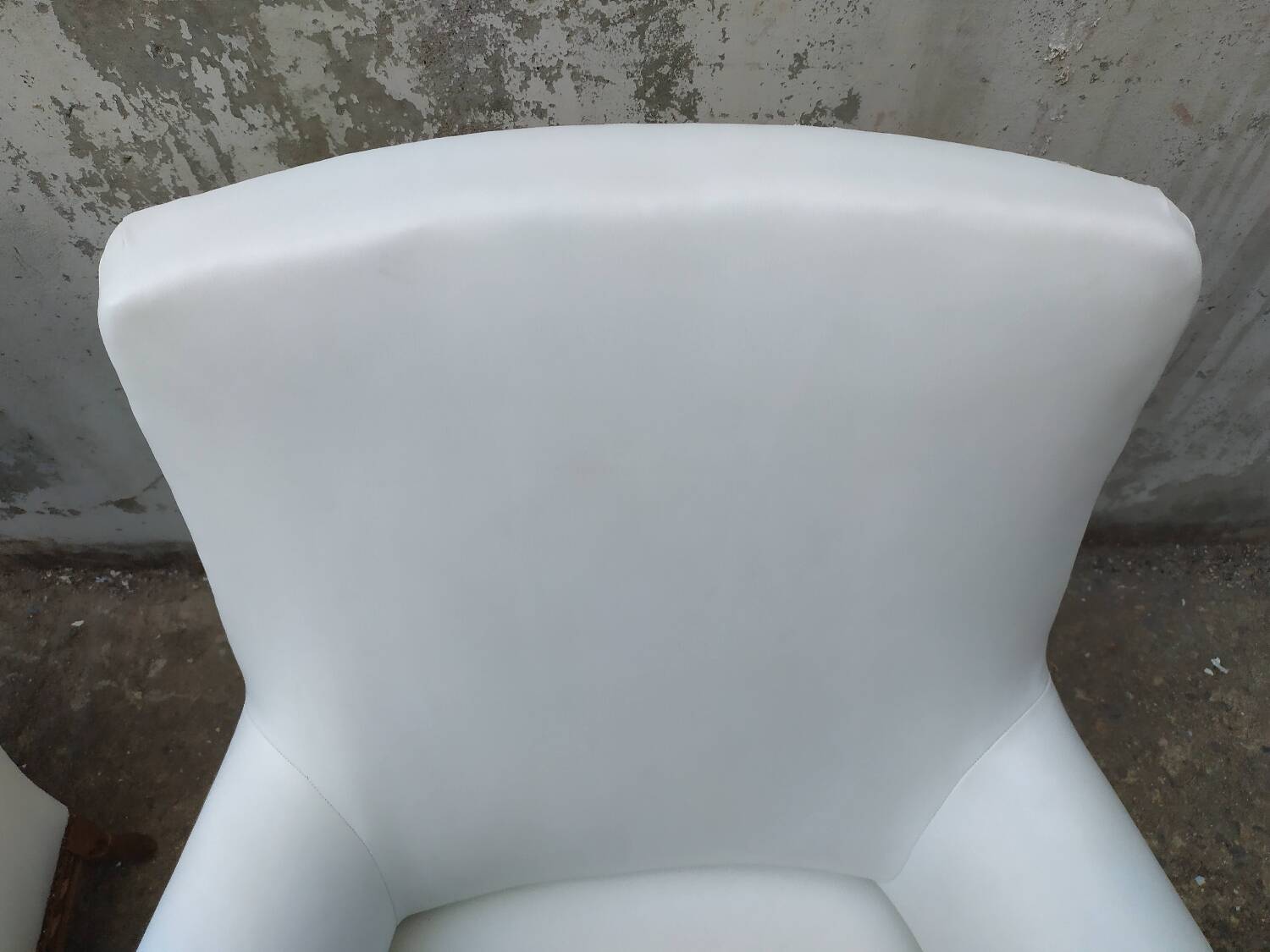 Paire de fauteuils Louis XVI