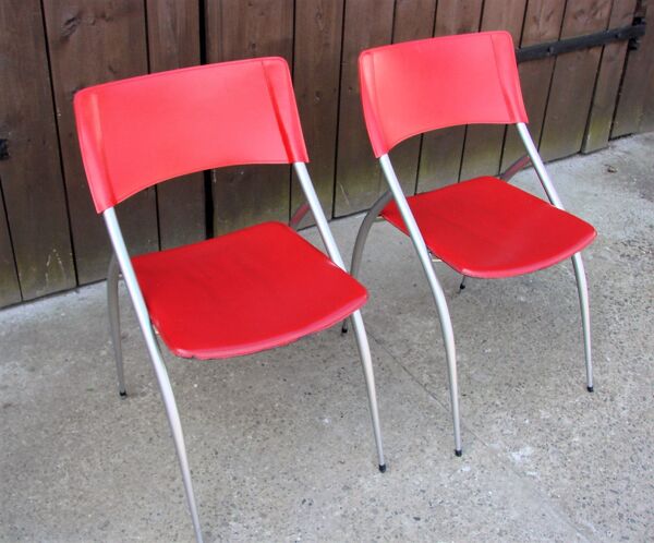 Paire de chaises italiennes Calligaris, années 1990.