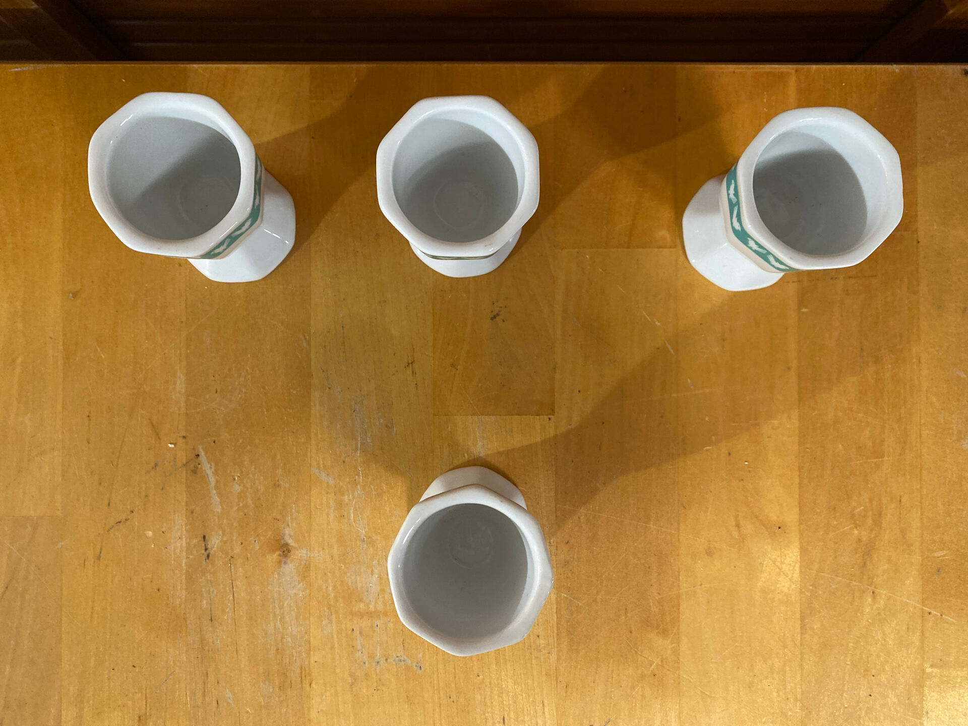 Set of 4 egg cups francoise saget white porcelain chicken decor